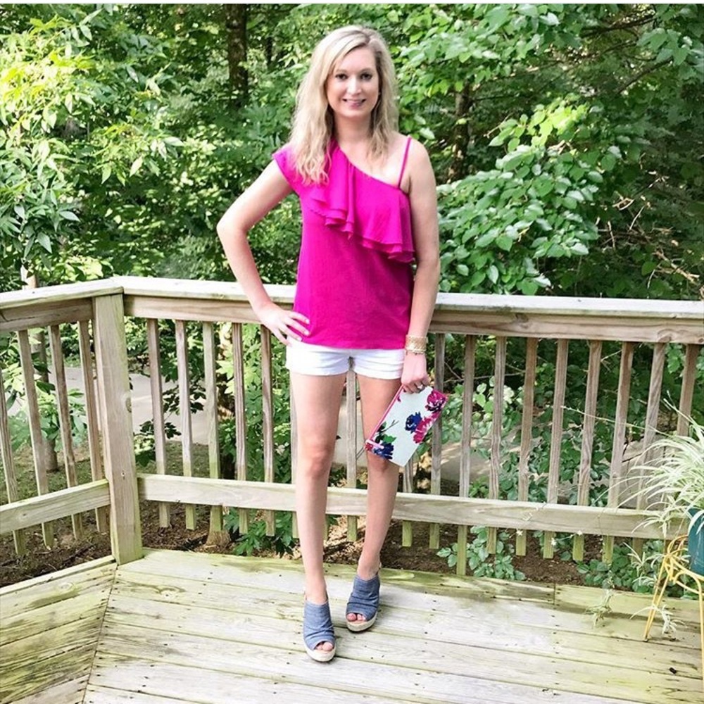 One shoulder top